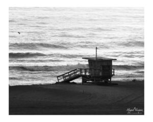 Lifeguard Tower - Ocean Waves | Limited Edition Fine Art Print